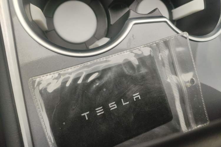 Used Tesla Model Y 2021 Standard Range Rear-Wheel Drive Version