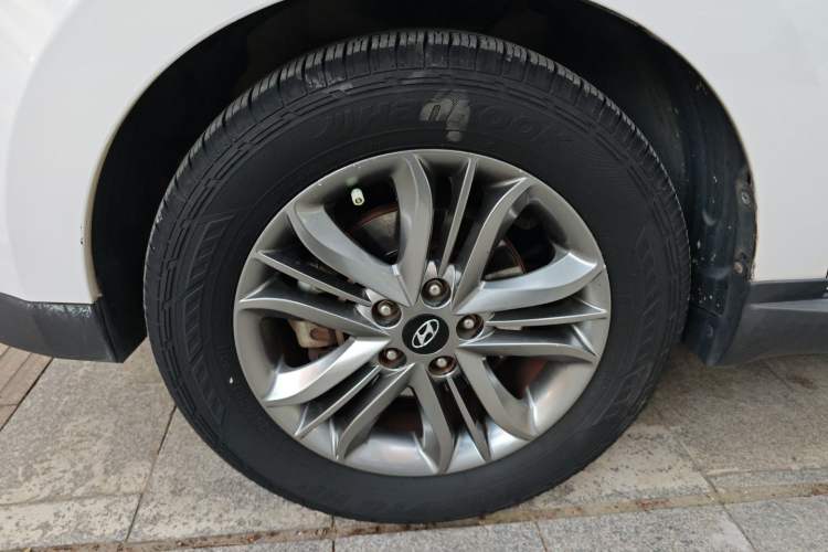 Used Hyundai ix35 2015 2.0L Automatic 2WD Smart Type China IV
