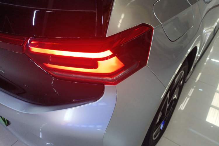 Used Volkswagen ID.3 2025 Smart Edition Outstanding Model
