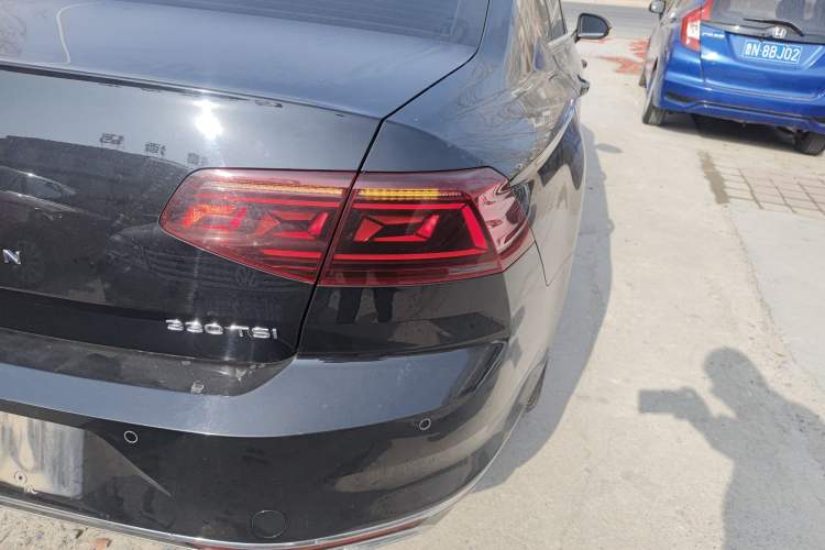 Used Volkswagen Magotan 2023 2 Million Units Commemorative Edition 330TSI DSG Luxury Version