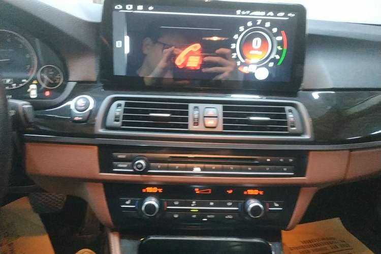 Used BMW 5 Series 2014 525Li Leading Model
