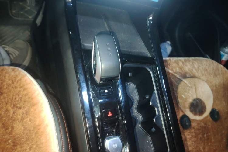 Used Geely Auto Emgrand X7 Sport 2024 1.5TD Smart Connect+