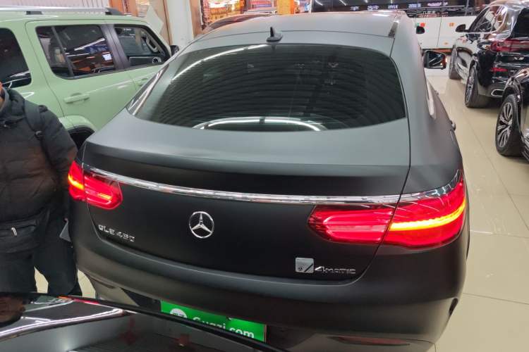 Used Mercedes-Benz GLE Coupe 2018 GLE 320 4MATIC Coupe SUV
