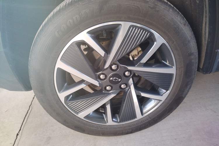 Used Chevrolet Equinox Plus 2024 155km ACTIV Ultimate Edition