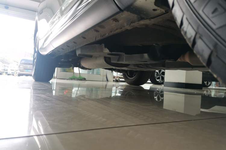 Used Toyota RAV4 2016 2.0L CVT Two-Wheel Drive Fashion Edition China V Standard
