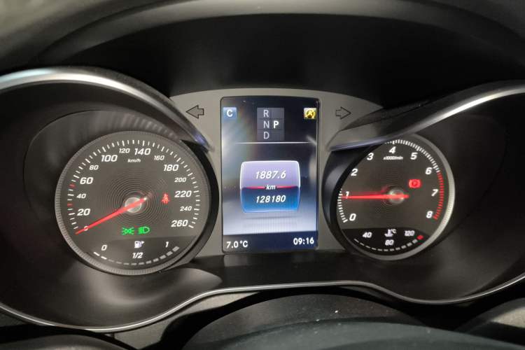 Used Mercedes-Benz GLC 2016 GLC 260 4MATIC Dynamic Edition