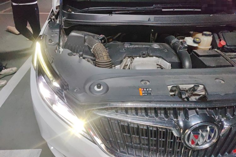 Used Buick GL8 2017 ES 28T Luxury Model China V Standard
