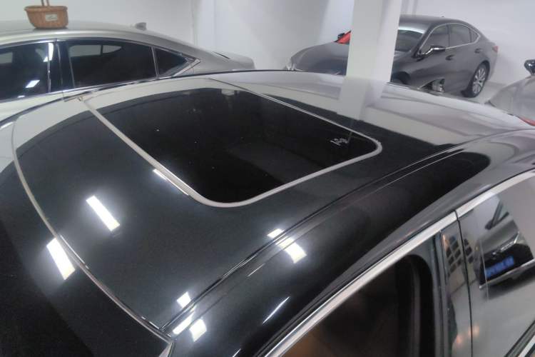 Used Lexus ES 2020 260 Excellence Edition
