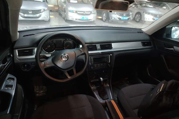 Used Volkswagen Bora 2017 1.6L Automatic Fashion Model
