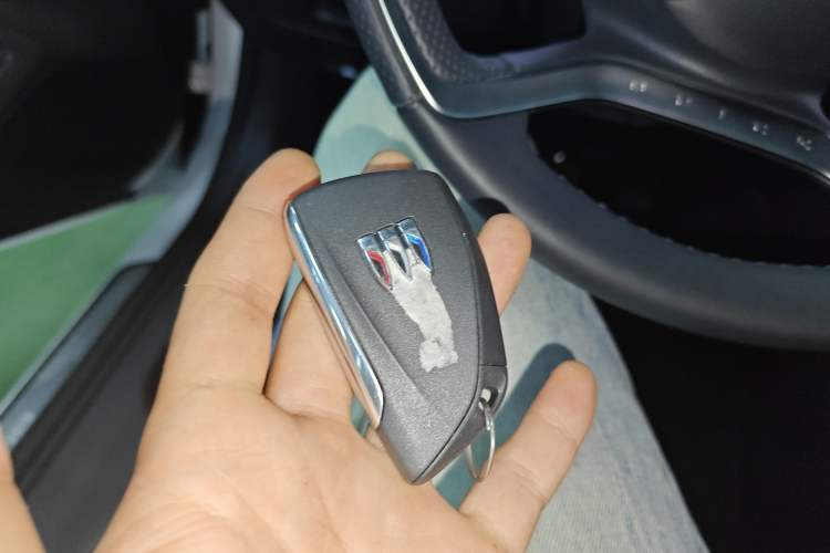 Used Buick LaCrosse 2025 28T Platinum Edition
