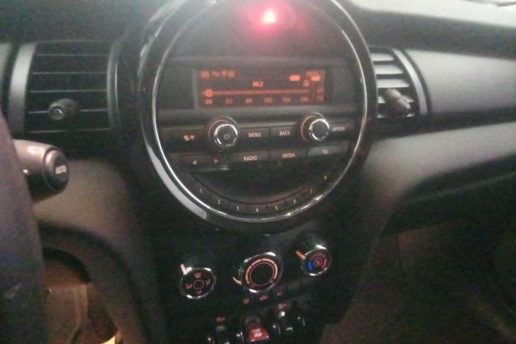 Used  MINI 2016 1.2T ONE Pioneer Edition
