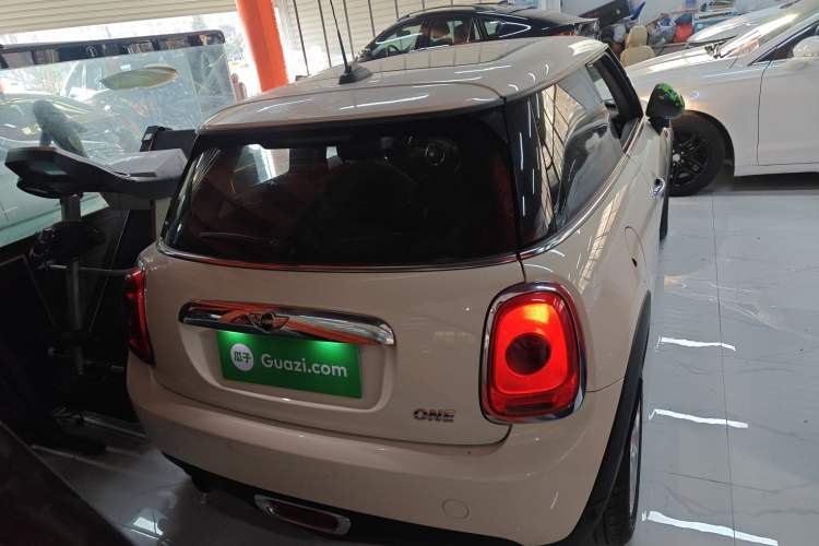 Used  MINI 2014 1.2T ONE+
