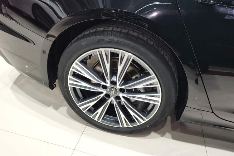 Used Audi A6L 2025 Revised 45 TFSI Prestige Dynamic Edition
