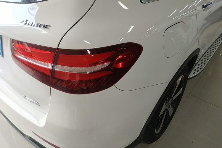 Used Mercedes-Benz GLC 2019 Facelift GLC 260 L 4MATIC Luxury Model
