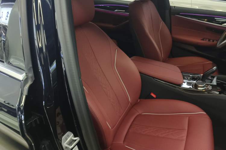 Used BMW 5 Series 2022 Second Facelift 525Li M Sport Package