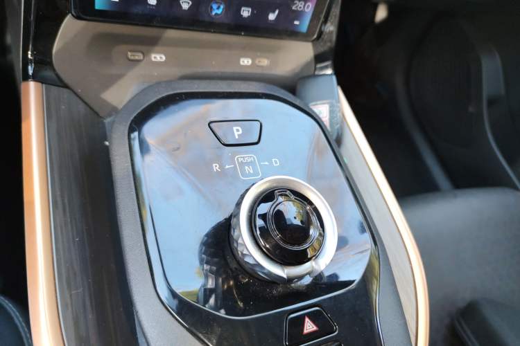 Used Toyota bZ3 2023 616 km Long-Range Premium
