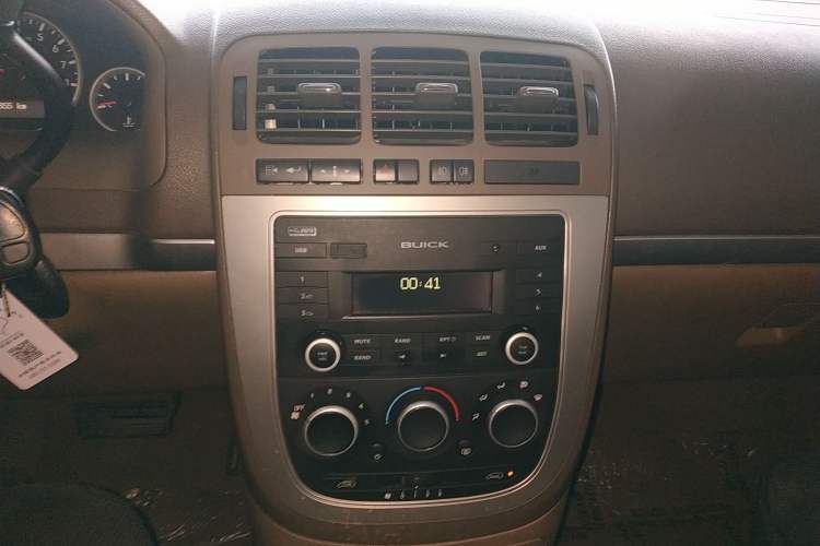 Used Buick GL8 2014 2.4L Classic Edition