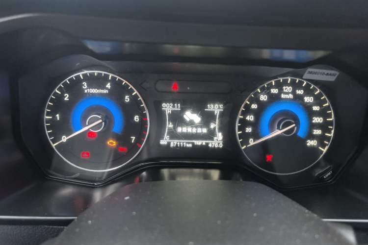 Used Dongfeng Fengon 580 2016 1.5T Manual Luxury Version
