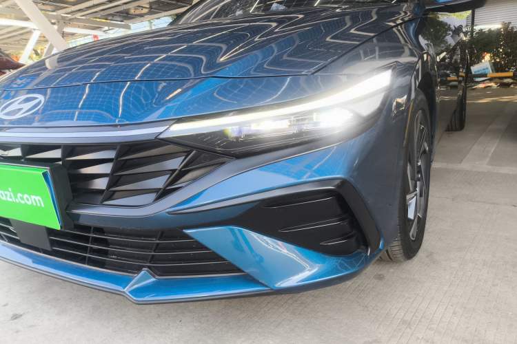 Used Hyundai Elantra 2023 1.5L CVT LUX Prestige Edition