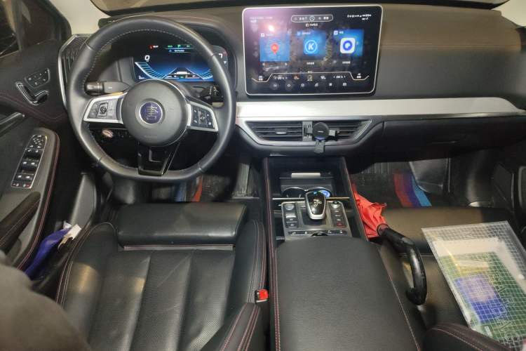 Used BYD Tang New Energy 2018 DM 2.0T All-Wheel Drive Smart Connect Elite 7-Seater China V Emission Standard