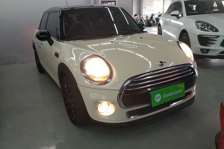 Used  MINI 2015 1.5T COOPER Fun Five-Door Edition
