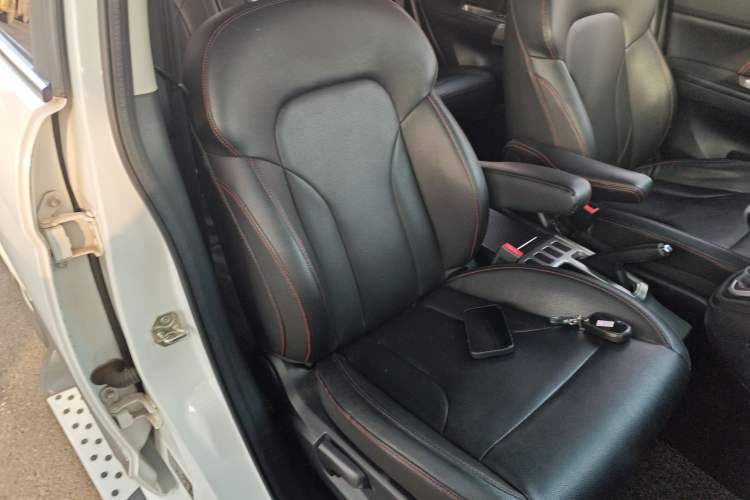 Used Haval H6 2015 Upgraded Model 1.5T Manual Two-Wheel Drive Elite Version