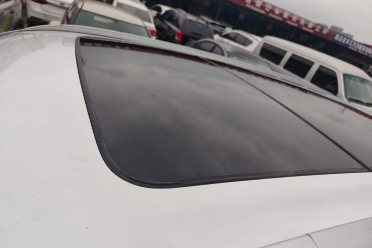 Used Geely Auto Emgrand X7 Sport 2020 1.8TD DCT Two-Wheel Drive Smart Connect 4G-Enabled Version