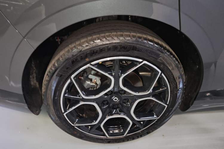 Used  A07 2025 Blue Whale Range-Extending Version 230 Flagship Model
