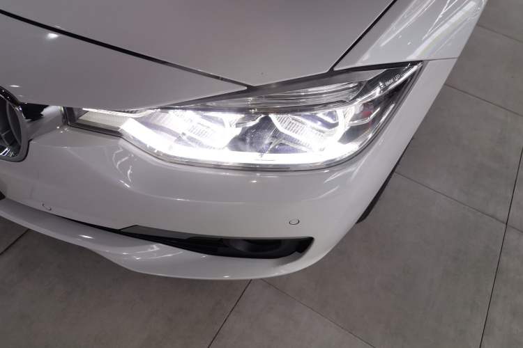 Used BMW 3 Series 2019 320Li Fashion Model
