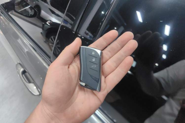 Used Lexus ES 2020 260 Excellence Edition
