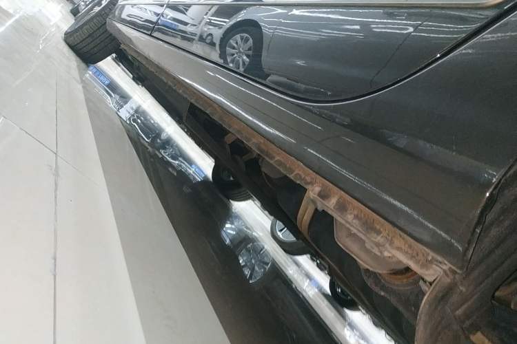 Used Buick GL8 2021 Land Cruiser Executive Class 652T Luxury Model
