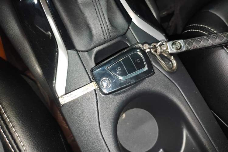 Used Toyota FRONTLANDER 2023 2.0L CVT Elite Edition