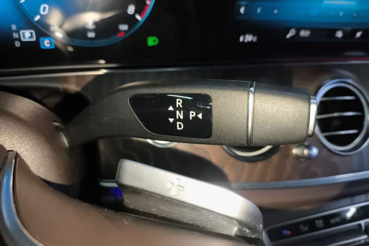 Used Mercedes-Benz E-Class 2023 Updated E 300 L Fashion Edition
