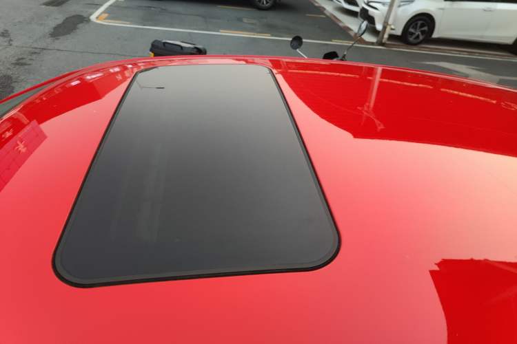 Used Volkswagen Polo 2016 1.6L Automatic Comfort Model
