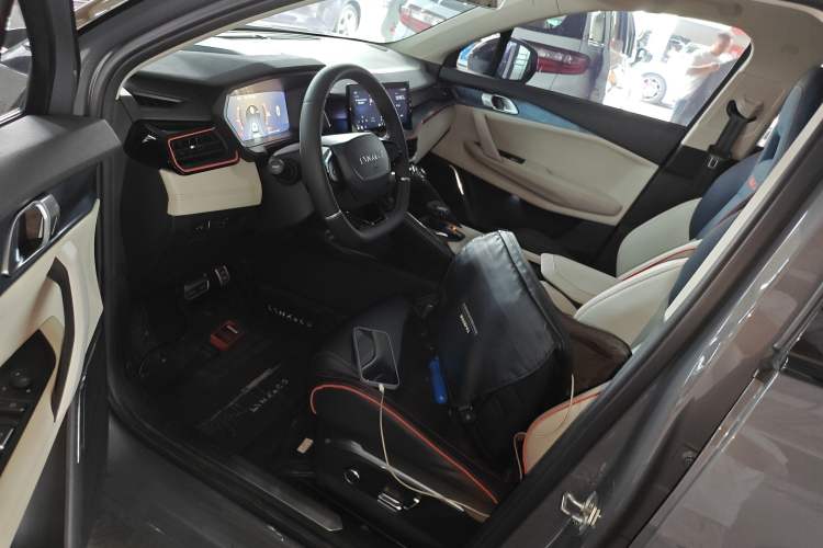 Used Lynk & Co 06 2020 1.5T YAO Halo