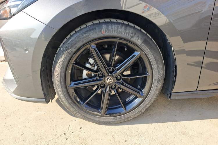 Used Changan UNI-V 2022 1.5T Smart Navigation Version
