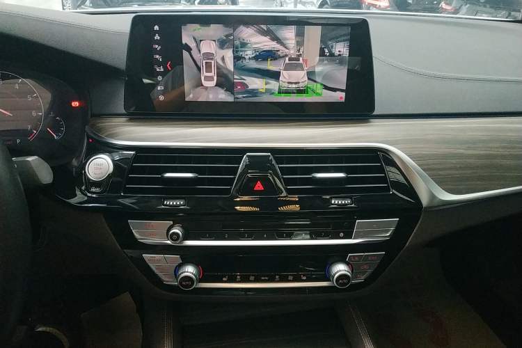 Used BMW 5 Series 2019 530Li Leading Model Luxury Package
