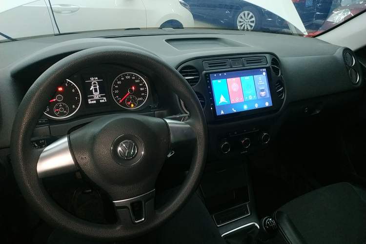 Used Volkswagen Tiguan 2016 300TSI Manual Two-Wheel Drive Trend Edition