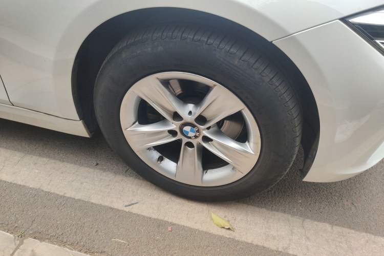 Used BMW 3 Series 2016 316Li Fashion Model
