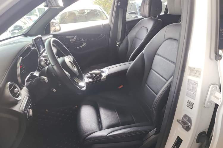 Used Mercedes-Benz GLC 2018 Facelifted GLC 260 4MATIC Dynamic Edition