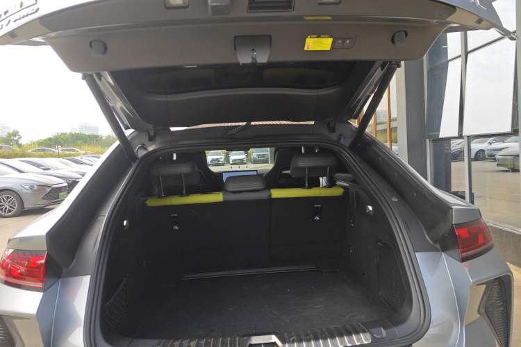 Used BYD Song L EV 2025 602 km All-Wheel Drive Intelligent Driving Version
