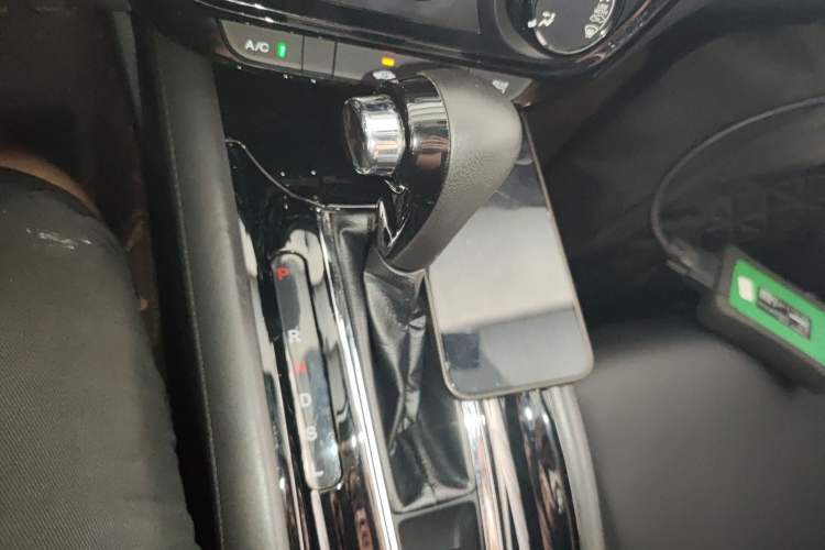 Used Honda Vezel 2017 1.5L CVT 2WD Comfort Model
