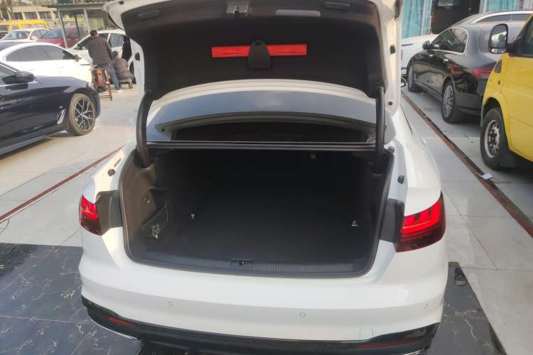 Used Audi A4L 2023 40 TFSI Luxury Dynamic Model