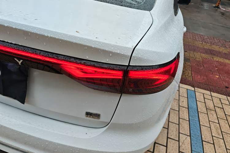 Used Geely Auto Emgrand 2022 4th Generation 1.5L CVT Luxury Model