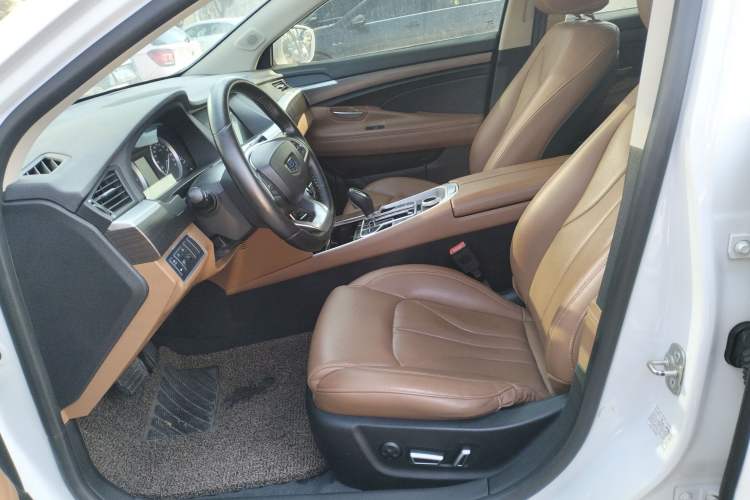 Used Geely Auto Emgrand GT 2017 2.4L Luxury Model
