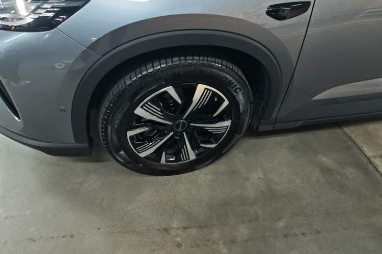 Used BYD Sealion 05 DM-i 2025 DM-i Intelligent Driving 75KM Prestige Model
