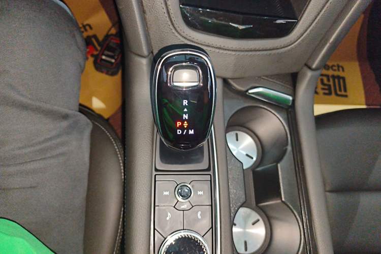 Used Cadillac XT6 2021 2.0T Six-Seater Four-Wheel-Drive Luxury Version
