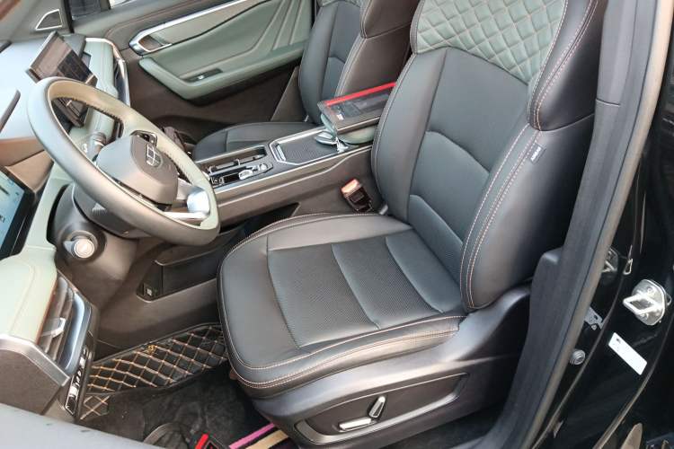 Used Geely Auto Haoyue L 2023 2.0T DCT Prestige Edition