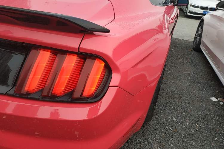 Used Ford Mustang 2015 2.3T Automatic U.S.-Spec Version
