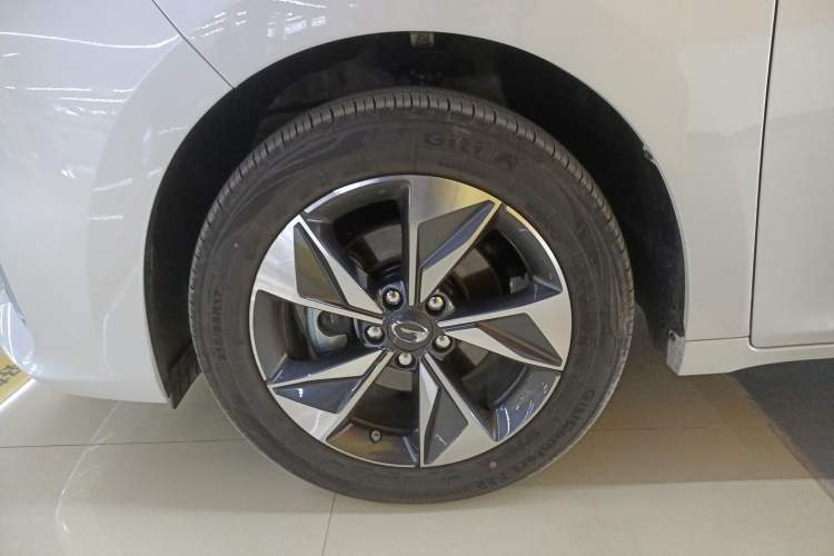 Used GAC Trumpchi M6 2023 PRO 270T DCT Luxury Edition
